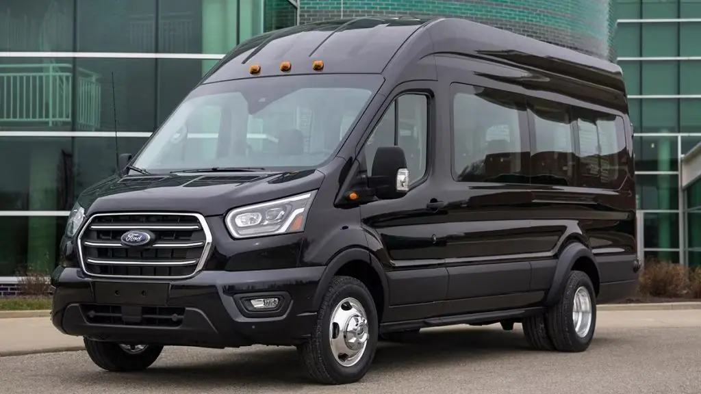 Ford passenger vehicle used for Nassau transportation